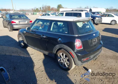 2011 Mini Cooper S из США, поврежденный, VIN WMWSV3C58BTY13779